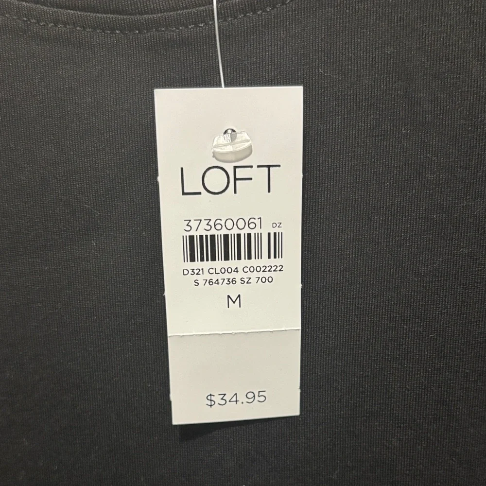 🆕 LOFT Black Short Sleeve Tee - Picture 2 of 2